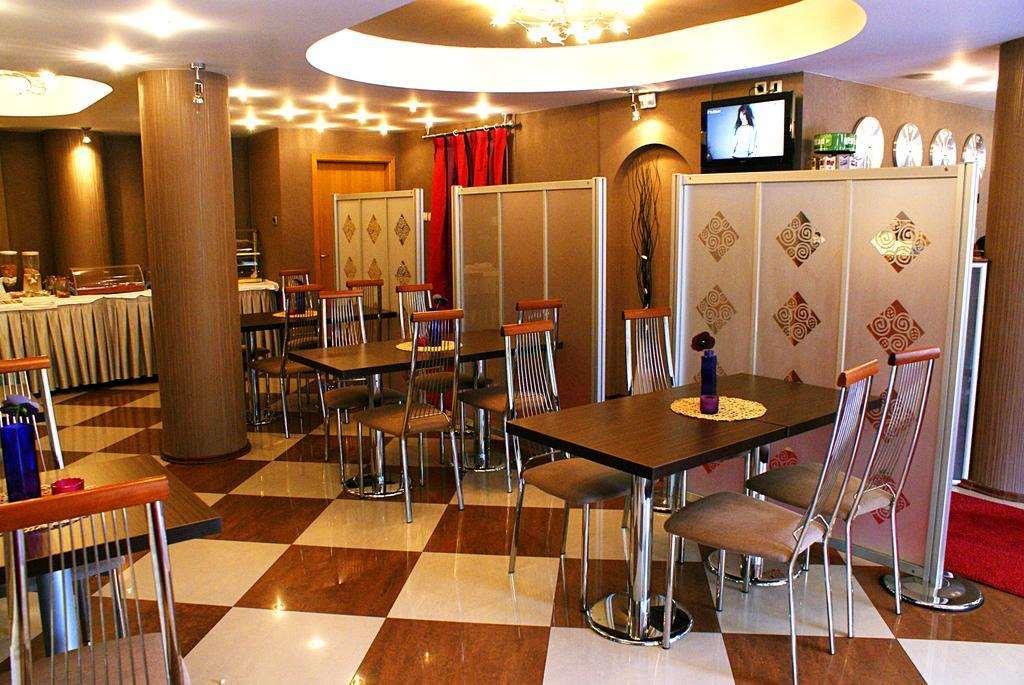 Leonardo Hotel Skopie Restaurante foto